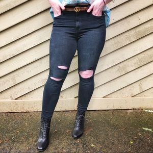 NWT Good American Good Legs Blue001 Distress Jean